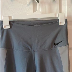 Women’s Nike power tights